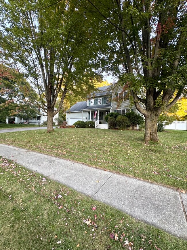 Photo - 65 Forman Dr House