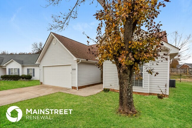 Foto del edificio - 6106 Brick Landing Dr