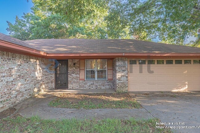 Building Photo - 1033 Princeton Pl