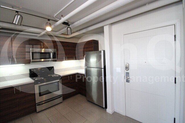 Foto del edificio - 535 W Thomas Rd