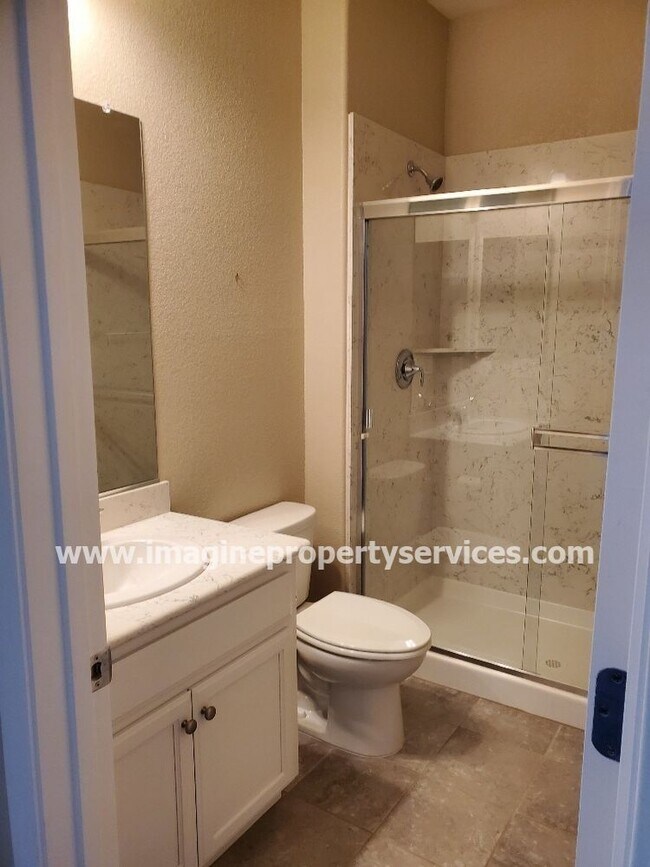 Building Photo - Gorgeous Home in Blackstone Gated Community
