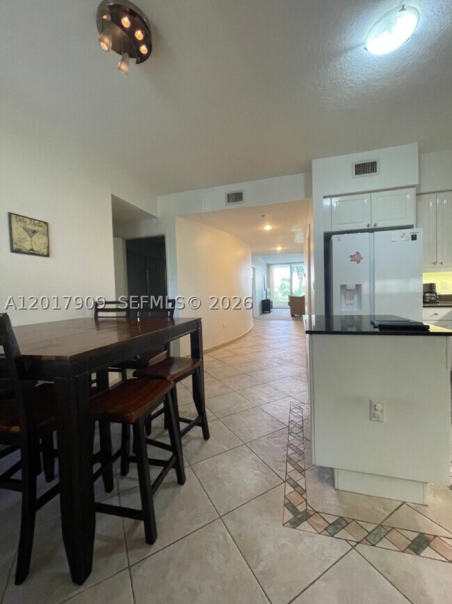 Building Photo - 717 Crandon Blvd