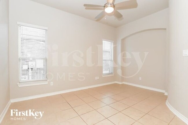 Building Photo - 8810 Kallison Arbor