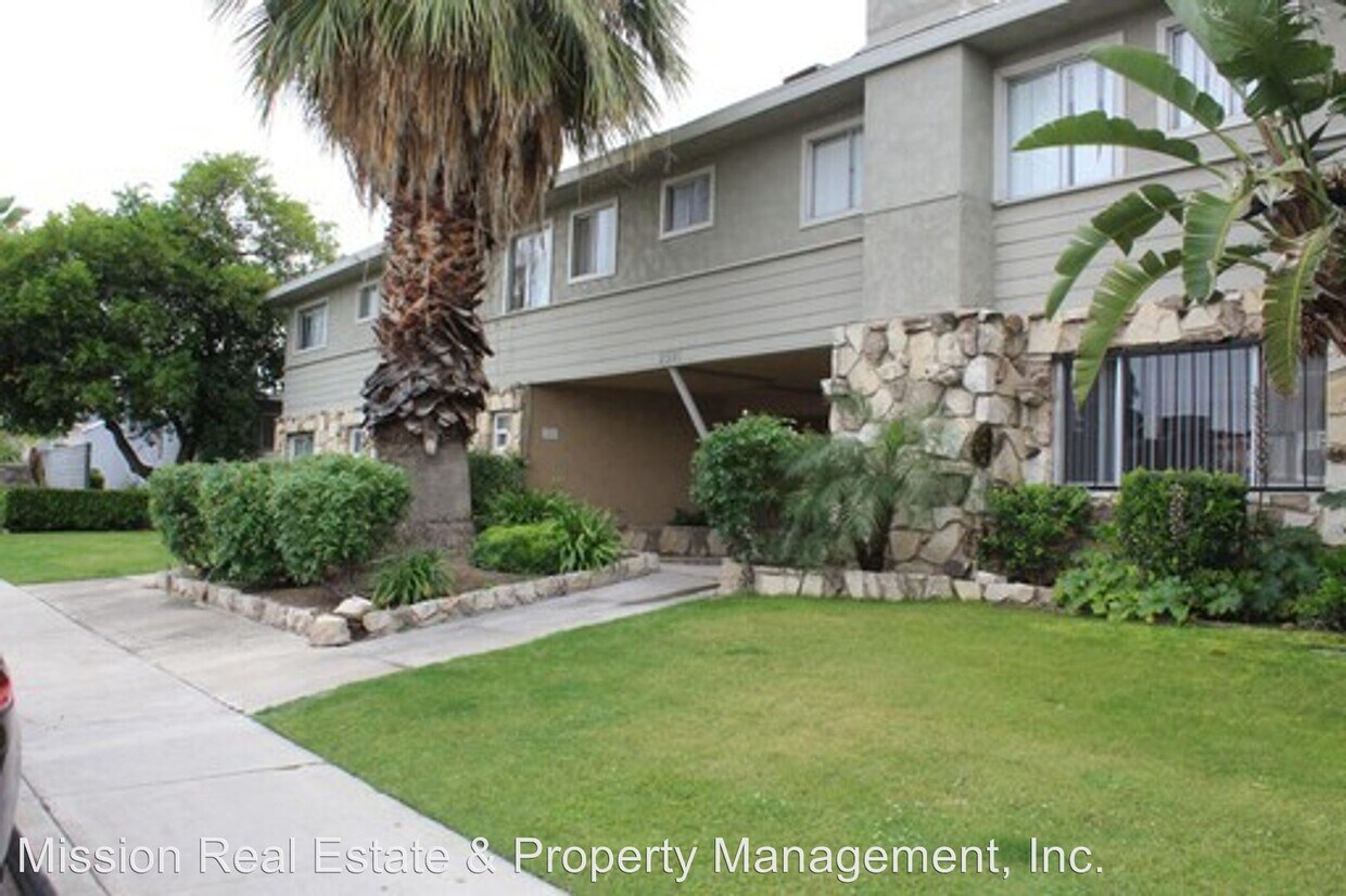 Foto principal - 2501 Bishop Dr