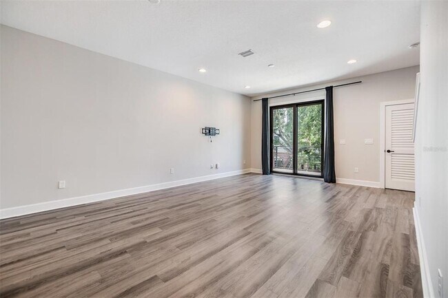 Foto del edificio - 1302 W Carmen St