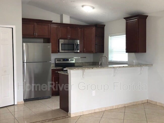 Building Photo - 310 Daniels Pointe Dr