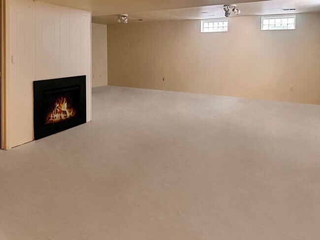 Foto del edificio - 4830 Norfolk Cir