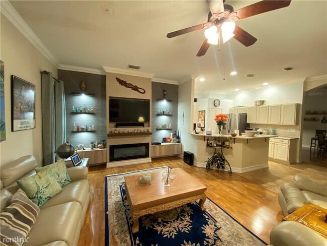 Building Photo - 4 br, 3.5 bath House - 1134 Anchor Pt