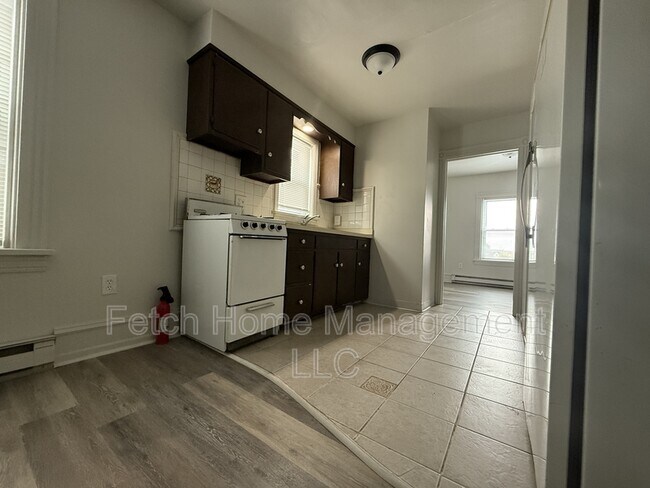 Foto del edificio - 736 E King St