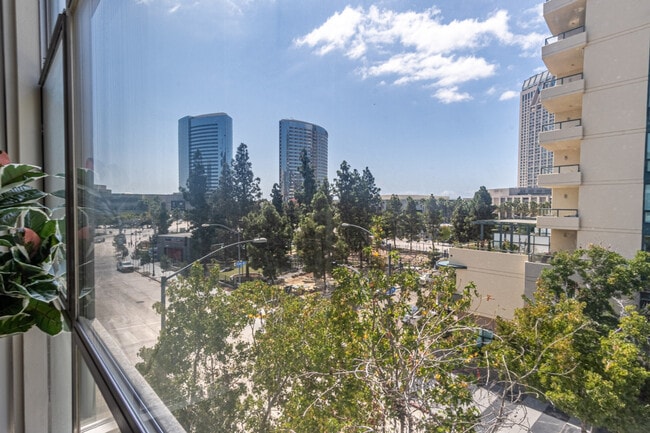 Foto del edificio - 120 Island Ave