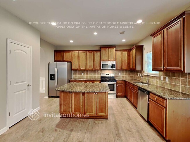 Foto del edificio - 440 Cleburne Pl