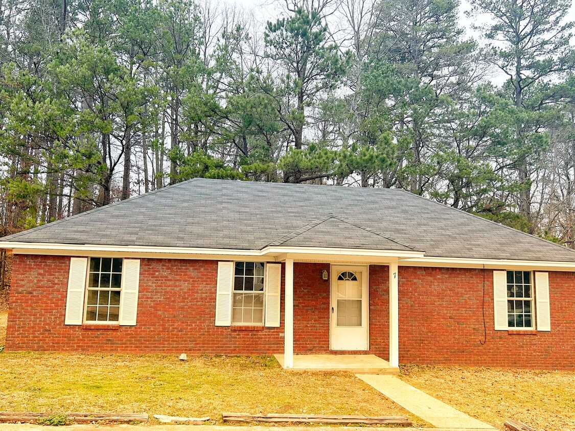 Primary Photo - Newly Renovated Cottage