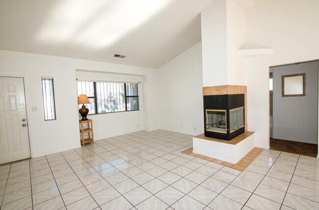 Foto del edificio - 10700 Cartagena Ave SW