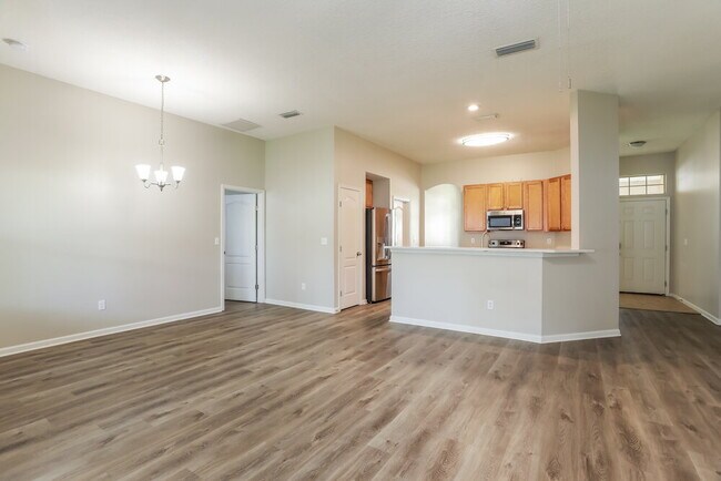 Building Photo - 3349 Horseshoe Trail Dr
