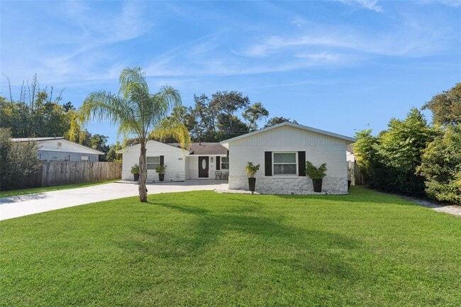 Building Photo - 622 Beverly Ave