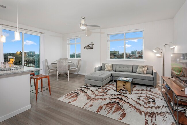 Foto del edificio - CenterWest Apartments - Combined