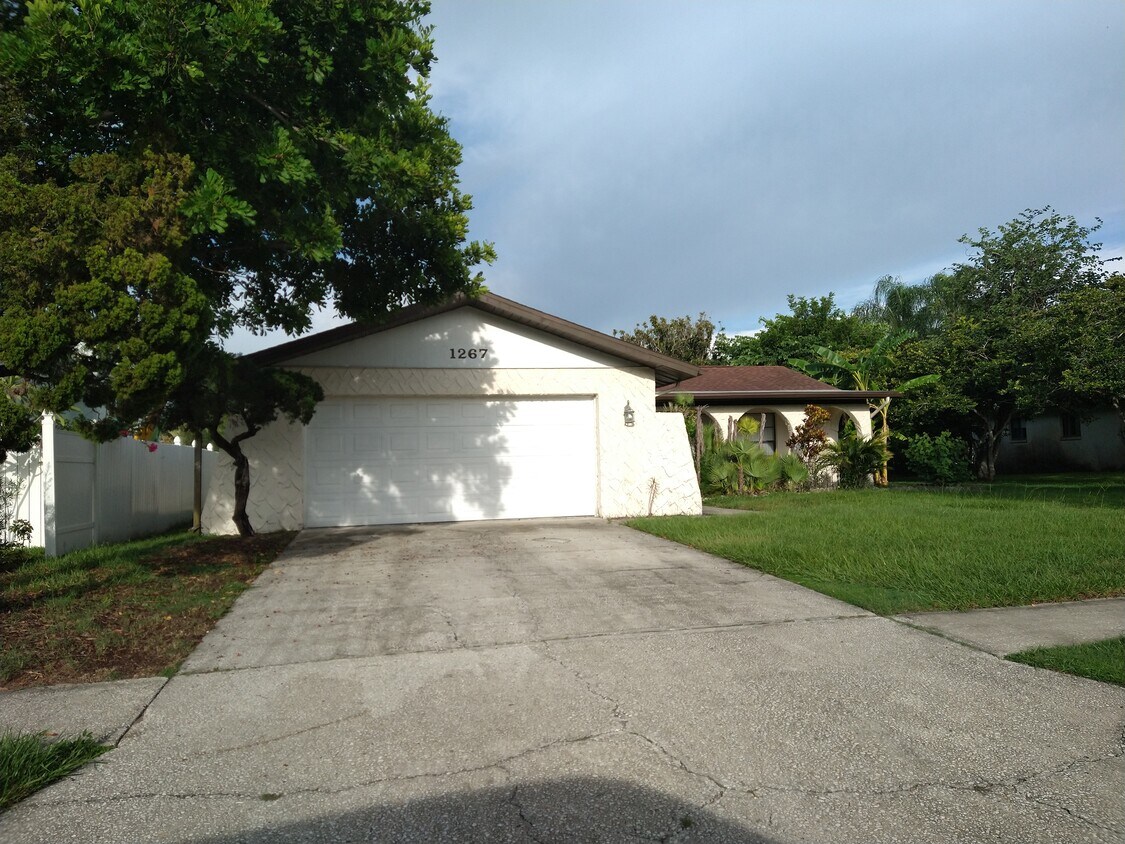 1267 Ranchwood Dr, Clearwater, FL 33764 House Rental in Clearwater