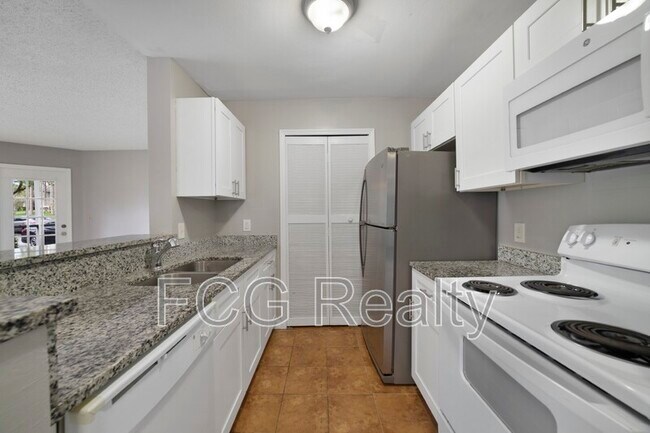 Foto del edificio - 6178 Westgate Dr
