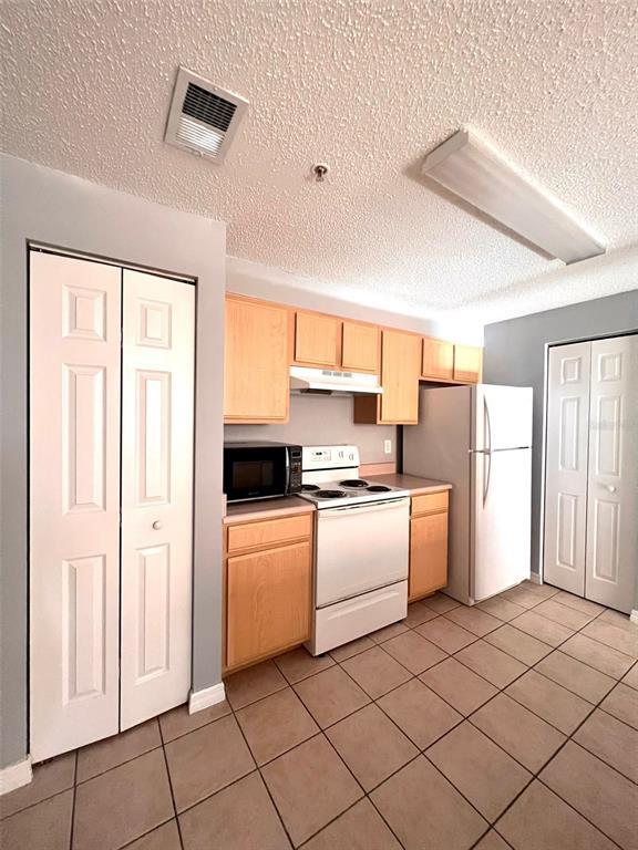 Building Photo - 10831 Windsor Walk Dr