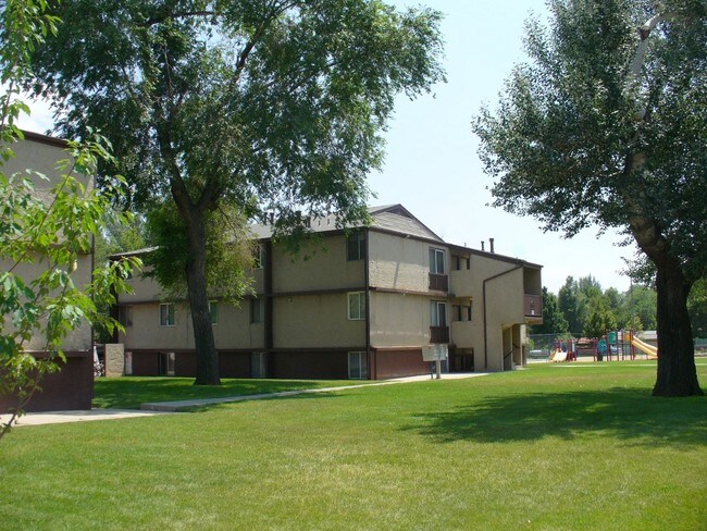 Building Photo - 636 N Shields St