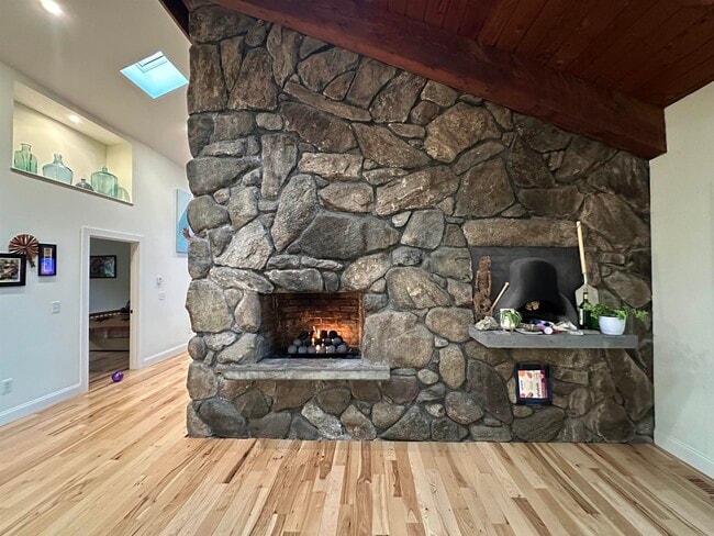 Building Photo - 38 Brimmer Ln