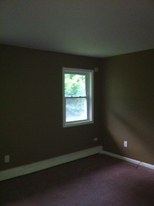Building Photo - 17 Alpine Dr