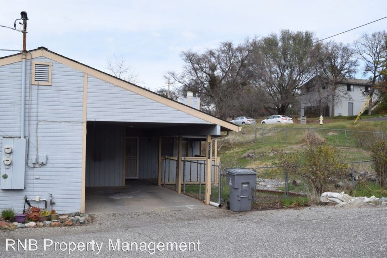 Primary Photo - 2 br, 1 bath House - 3519 Koa Way
