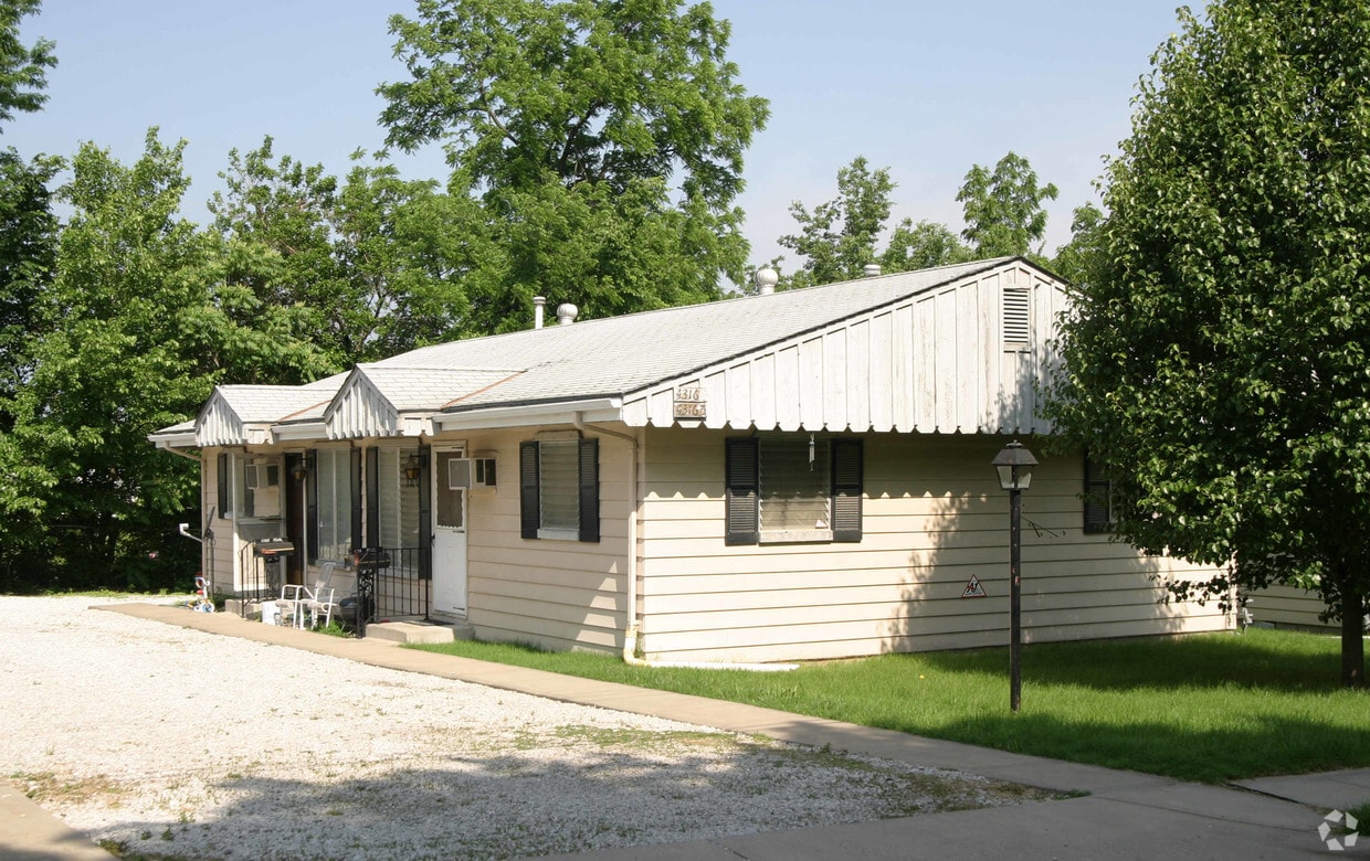 Building Photo - 4312-4318 Pearl St