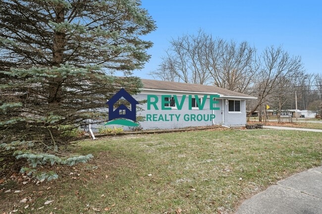 Photo - 27275 Barbara Ct House