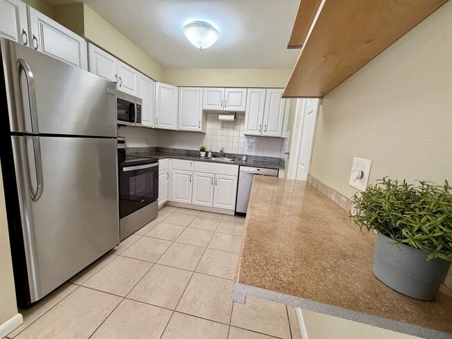 Foto del edificio - Charming 3 Bedroom 1.5 Bathroom in South Tampa!