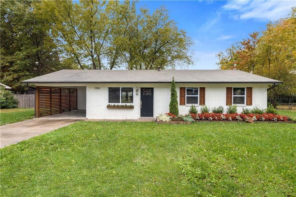 1304 SE E St, Bentonville, AR 72712 House Rental in Bentonville, AR