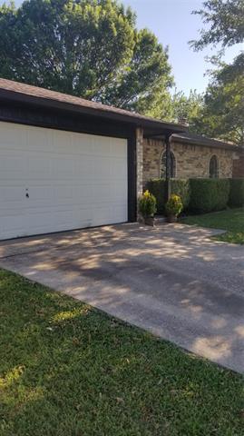Foto del edificio - 909 Rolling Ridge Dr