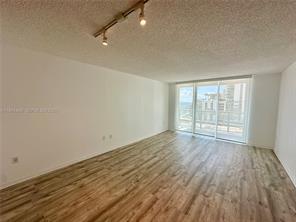 Building Photo - Brickell Avenue, Miami, FL 33131 - 1 BR 1 BA condo