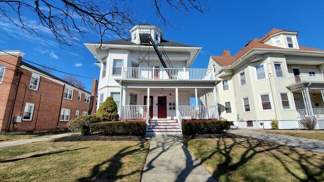 Building Photo - 163-165 Norwood Ave
