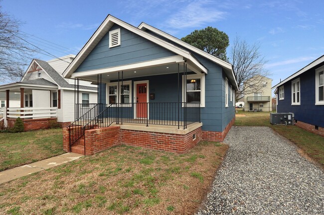 Foto del edificio - 215 E Cummings Ave