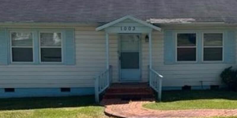 Primary Photo - 1003 N 8th Ave