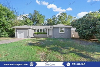 Building Photo - 2517 Tisinger Ave