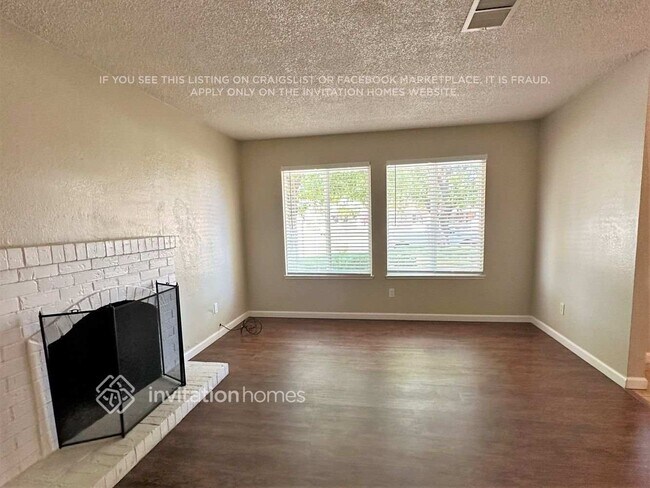 Foto del edificio - 7800 Scottsdale Dr