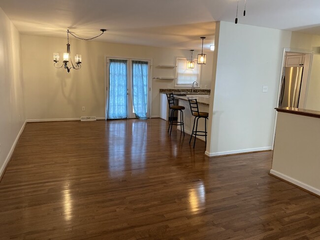 open concept dining area - 3705 Pfost Ave