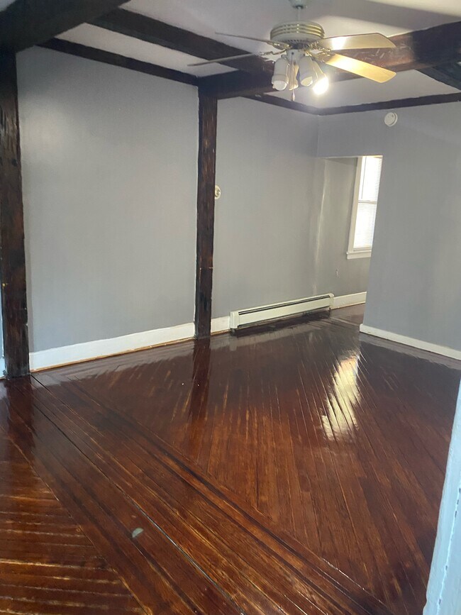 Foto del edificio - 421 Halsted St