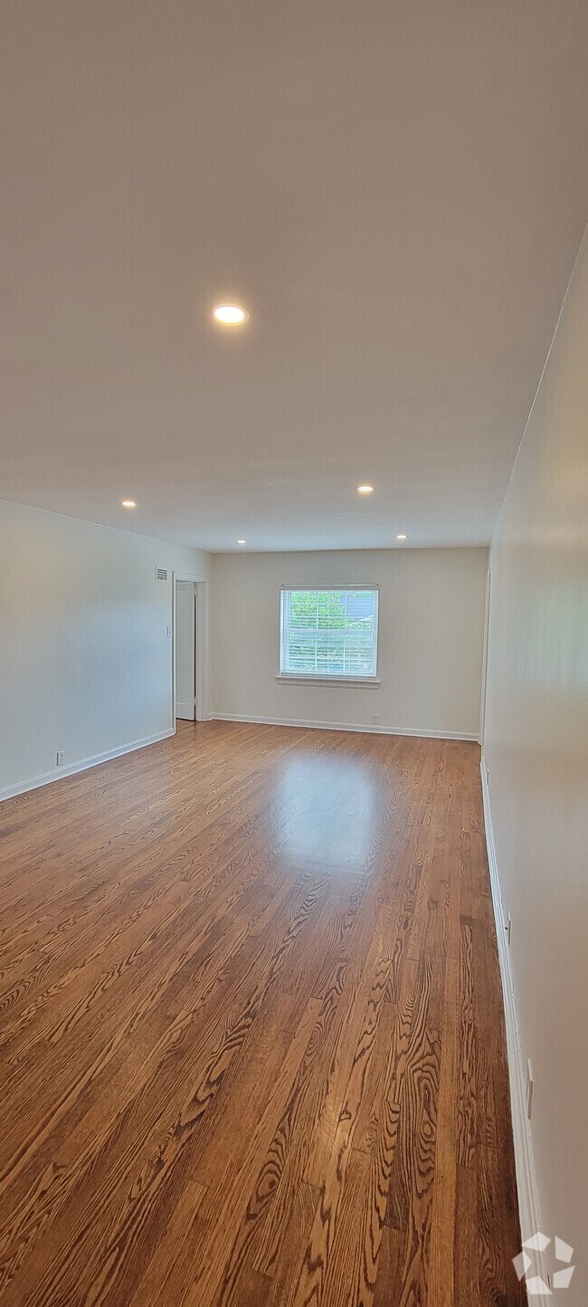 Madeira Apartments for Rent with Laundry Facilities Cincinnati, OH