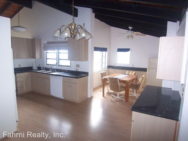 Building Photo - 3 br, 2 bath House - 98-1024 Alania St