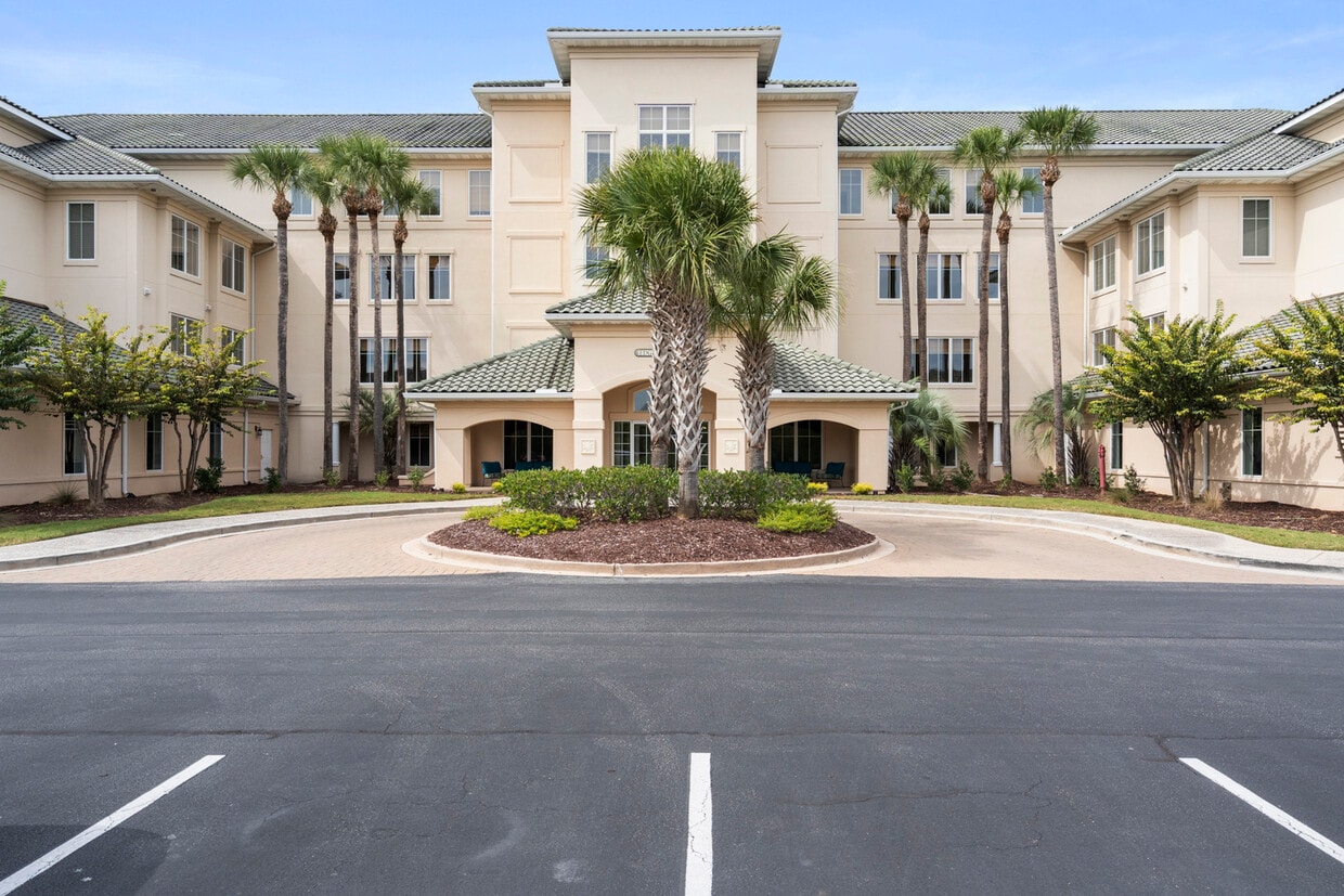 Condo Front Entrance - 2180 Waterview Dr