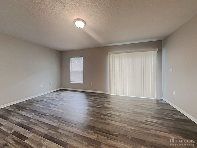 Foto del edificio - 9268 Gibralter St