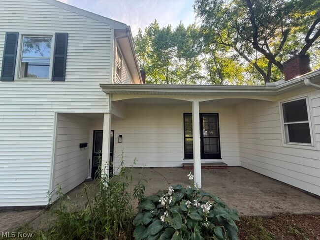 Foto del edificio - 6939 Highland Dr