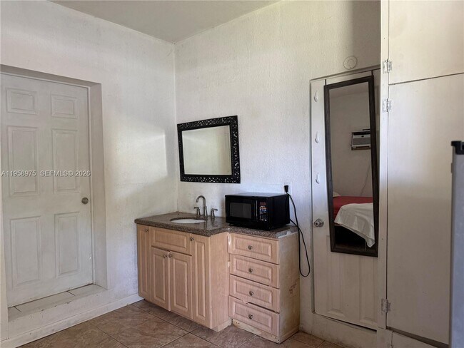 Foto del edificio - 1822 Cleveland St