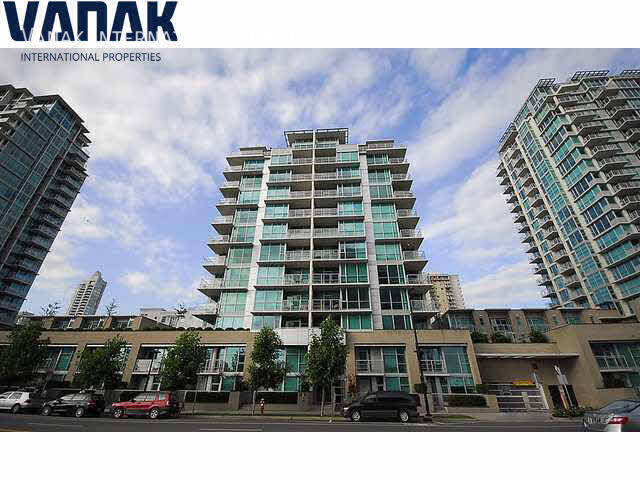 Photo principale - Bright 1 Bed, 1 Bath at The Pier Premium L...