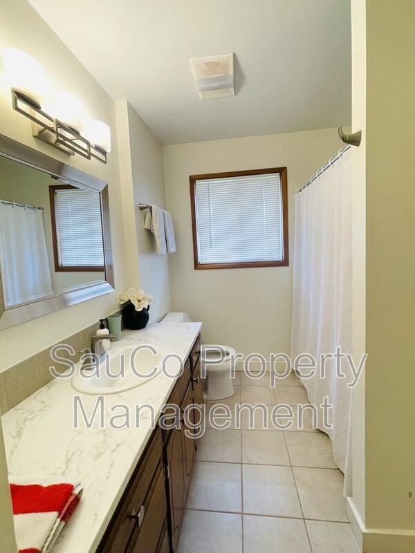 Foto del edificio - 34436 Bachelor Flat Rd