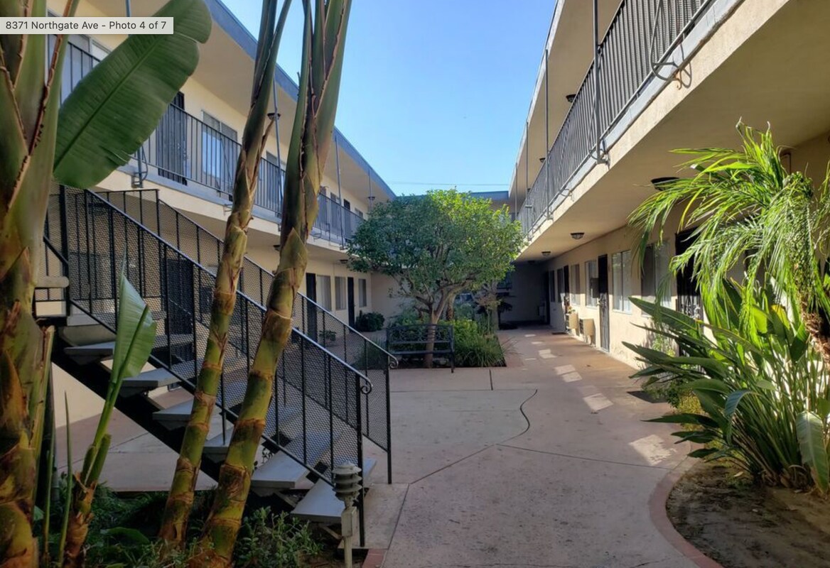 Foto del edificio - 8371 Northgate Ave