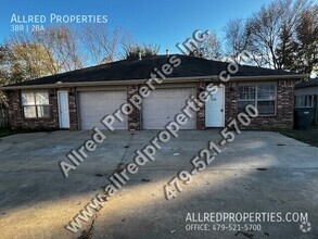 Building Photo - 1675 Evalyn Cir